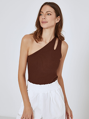 TOPS FROM 4,99€