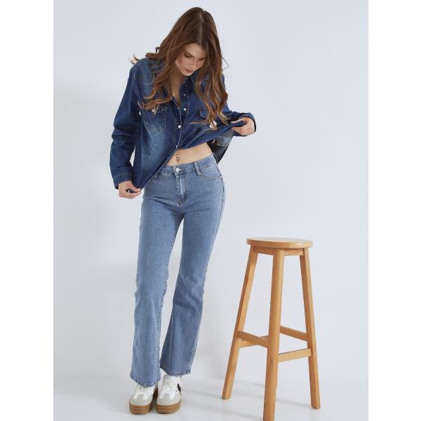 Καμπάνα τζιν push up με βαμβάκι σε μπλε, 19,99€ | Celestino