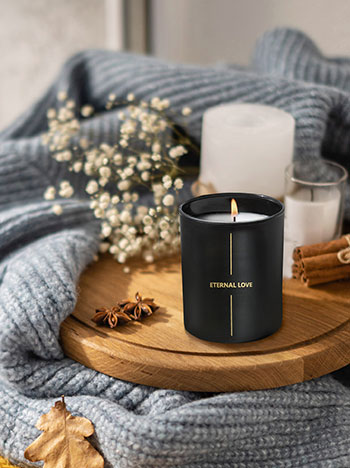 WHISKEY & CARAMEL scented candle 9cm in black