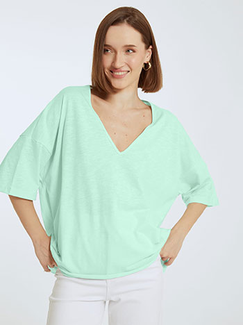 Βαμβακερή ασύμμετρη μπλούζα, v λαιμόκοψη, ύφασμα με ελαστικότητα, απαλή υφή, celestino collection, aquamarine