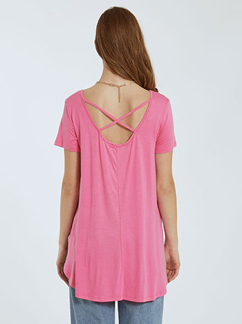 Ασύμμετρη μπλούζα με χιαστί πλάτη, λαιμόκοψη χαμόγελο, ασύμμετρο τελείωμα, ύφασμα με ελαστικότητα, celestino collection, ροζ