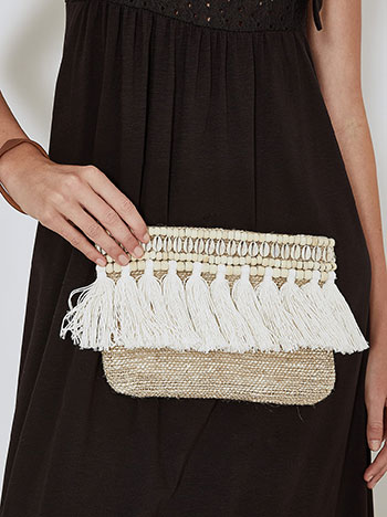 Fringed wristlet with sea shells in beige