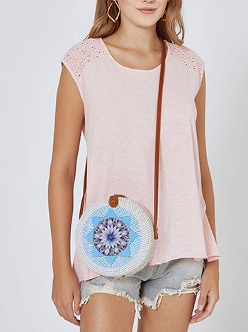 Wooden round bag with graphic in sky blue