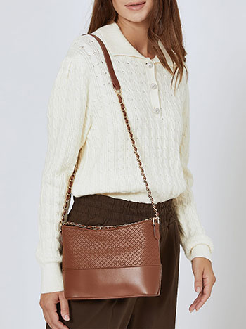 Shoulder bag with chain in camel