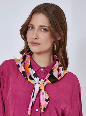 Printed satin neckerchief in pink