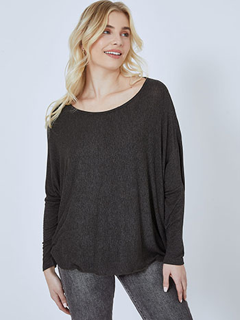 Oversized square cut top in charcoal