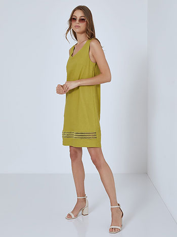Sleeveless top with linen in olive green