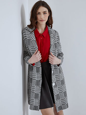 Printed coat with buttons in white