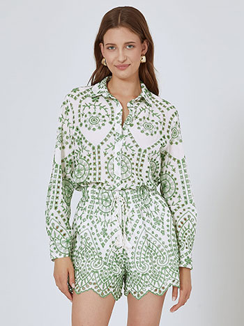 Shirt with broderie details in green