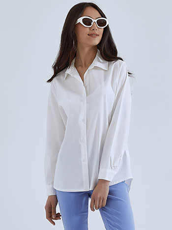 Shirt with cotton in white