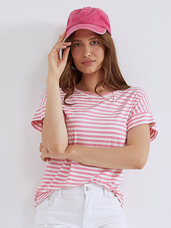 Short sleeved striped top in pink