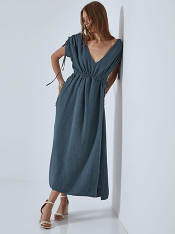 Dress in textured fabric in rough blue