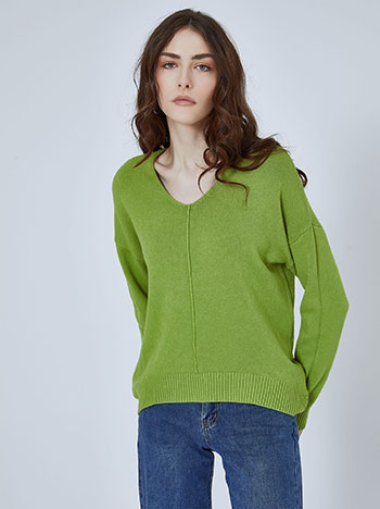 Asymmetric sweater in light green