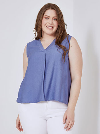 Sleeveless top with pleat in blue