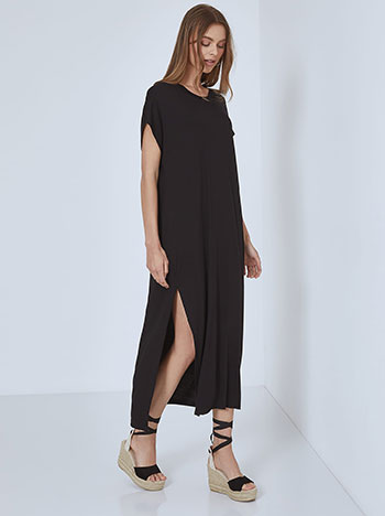 Maxi φόρεμα με άνοιγμα στο πλάι, στρογγυλή λαιμόκοψη, απαλή υφή, ύφασμα με ελαστικότητα, celestino collection, μαυρο