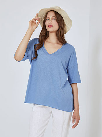 Top with rolled up sleeves in light blue
