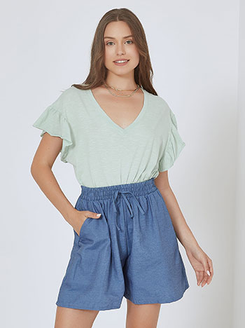 Cotton top with ruffles in mint
