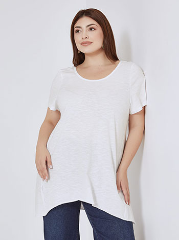 Cotton top with asymmetric hemline in white