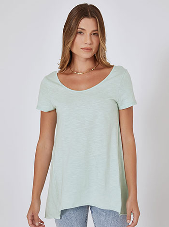 Cotton top with asymmetric hemline in mint