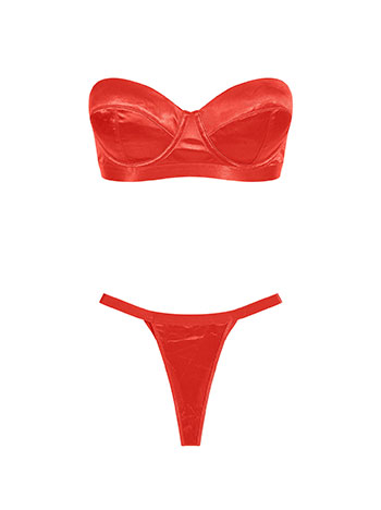 Satin lingerie set in red