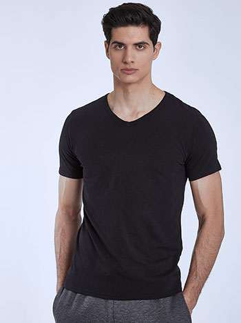 Men s T-shirt in black
