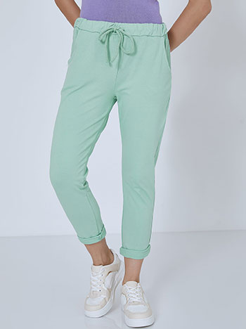 Monochrome sweatpants with cotton in almond green