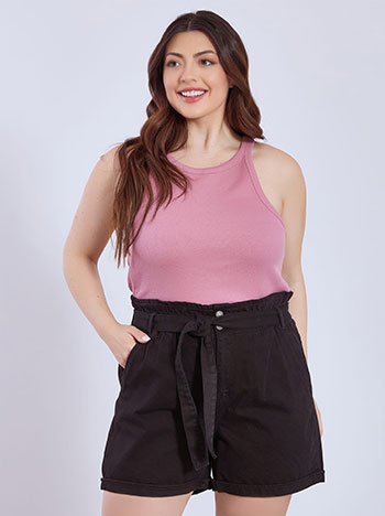 Jeans shorts with rolled up hemline in black
