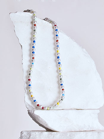 Κολιέ με χάντρες και πέρλες σε πολύχρωμο