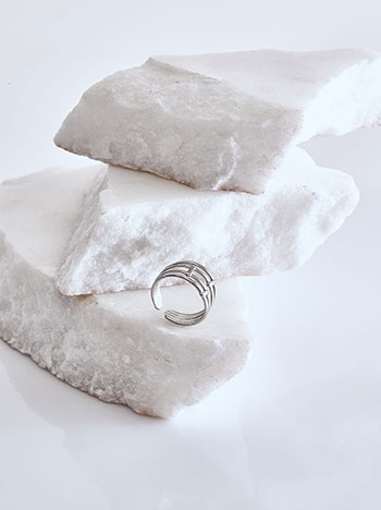 Ring with four rows in silver