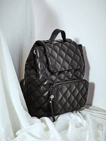 Backpack leather effect quilted in black