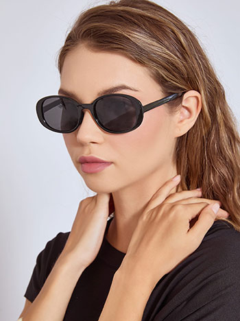 Γυαλιά ηλίου στρογγυλά σε μαύρο