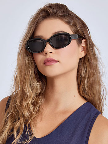 Sunglasses oval in black