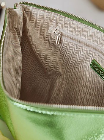Bag metallic in light green - Pose3