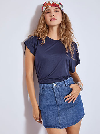 Top with side slits in dark blue