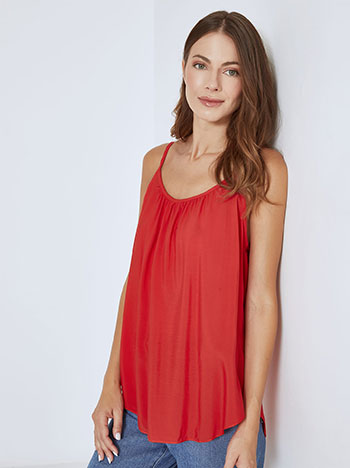 Top cotton with shirred details in red