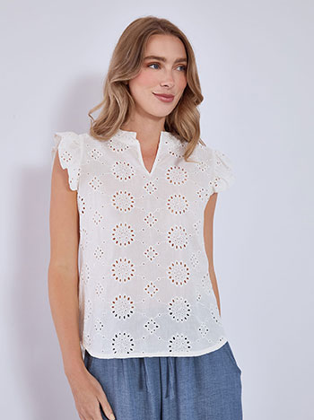 Top broderie with ruffles sleeves in off white