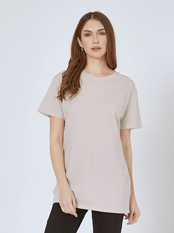 T-shirt with pearls in beige