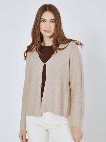 Cardigan knitted monochrome in beige