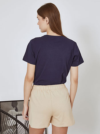 Shorts cotton in beige - Pose3