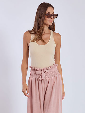 Top sleeveless athletic in beige