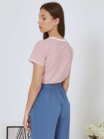 T-shirt striped in red - Pose1