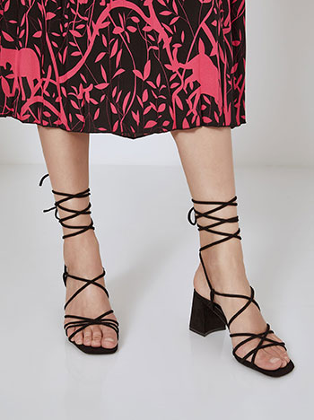 Heels suede like in black - Pose0