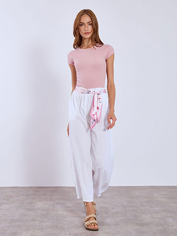 Wide leg trousers with pockets in white