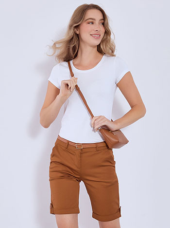 Bermuda with belt in brown