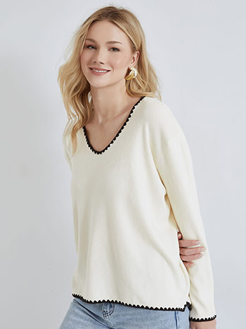 Sweater with broderie details in off white