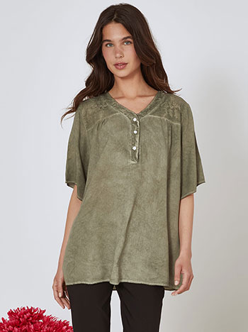 Top viscose with buttons in khaki