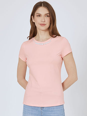 T-shirt with pearls in pink