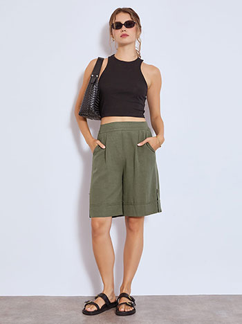 Bermuda shorts with pleats in khaki