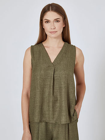 Top with pleat in khaki