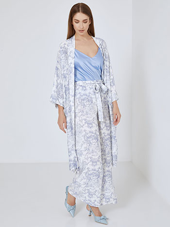 Kimono printed in blue - Pose3
